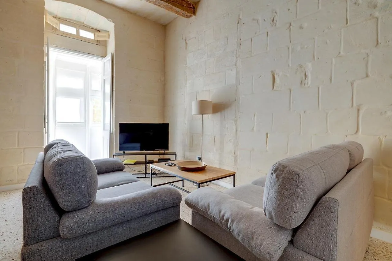Apartment Comfy 2 Bedroom Flat In The Heart Of Valletta Malta